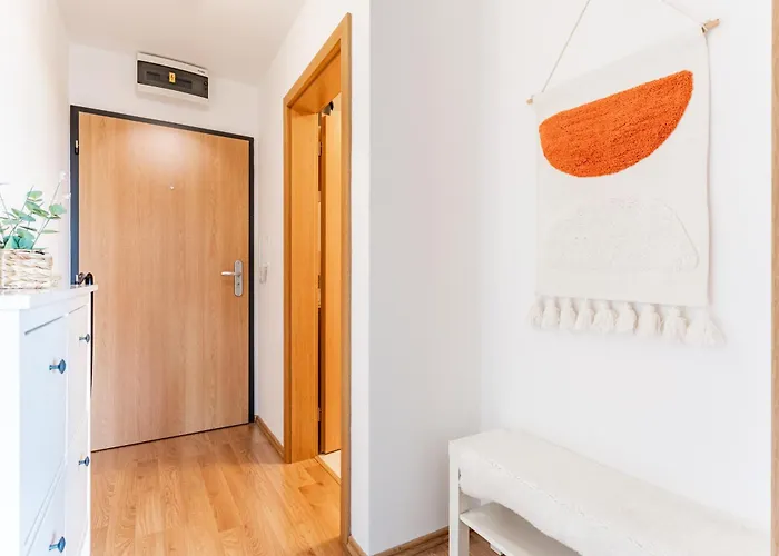 Airport Víšek Apartamento *